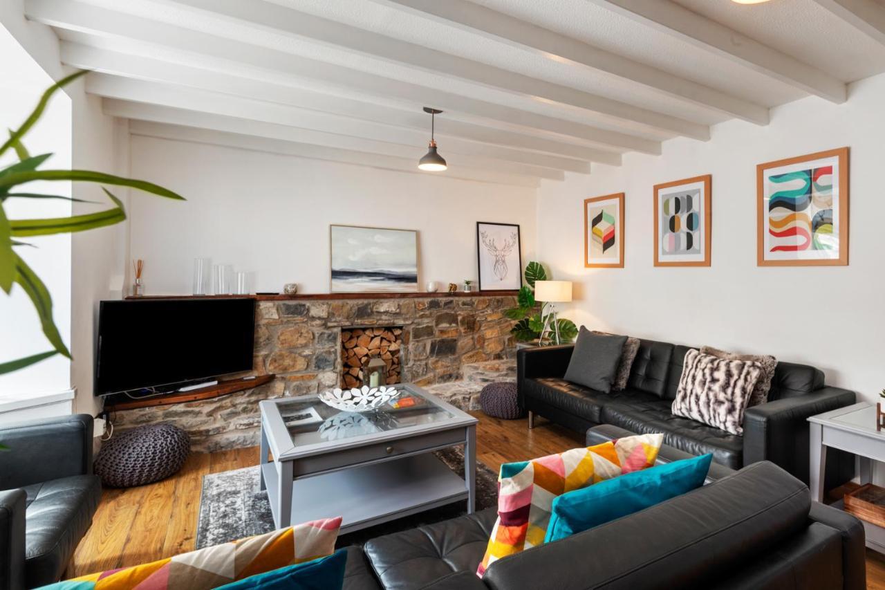 Ivydene - Beautiful Cottage, Stone Throw From Beach, Wonderful Sea Views Saundersfoot Bagian luar foto